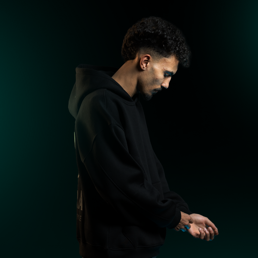 Black Edition -LIVORA CRAFTED FOR STYLE Signature HOODIE